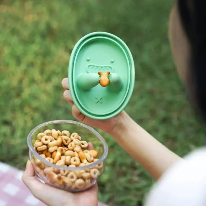 Mess-Free Silicone Snack Box – Varitino